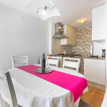 Lidija Appartement *