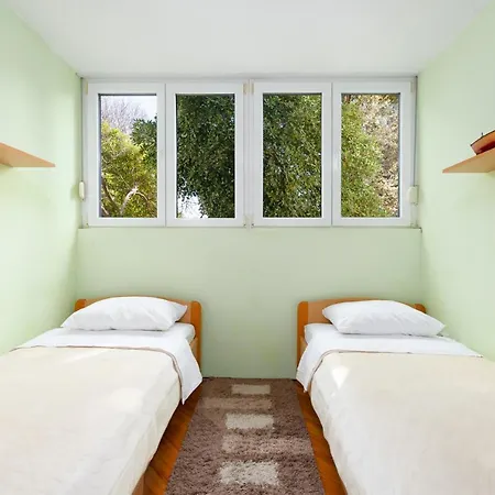 Appartement Lidija *