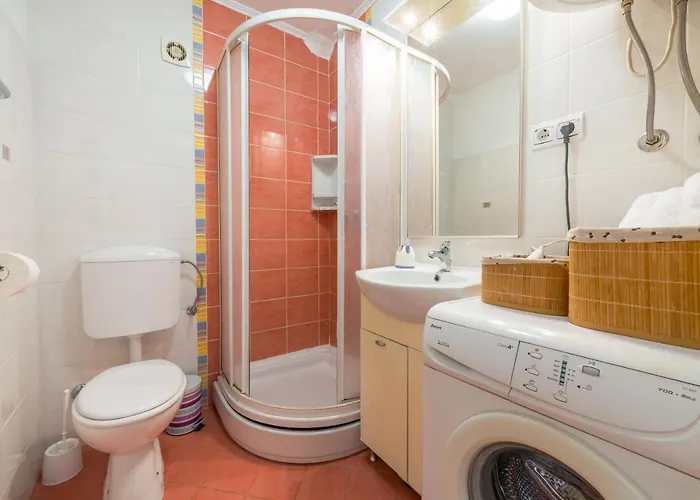 Lidija דוברובניק